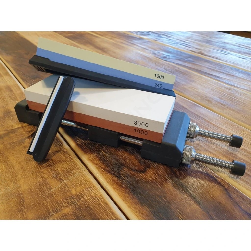 foto RISAM sada kamen� pro brou�en� no�� v�etn� plastov�ho vod�tka a dr��ku